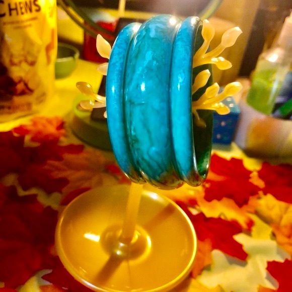 Turquoise Bangle - Picture 4 of 9
